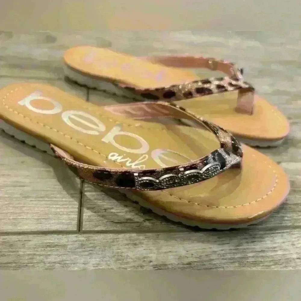 Bebe girls leopard print flip flops size 13
